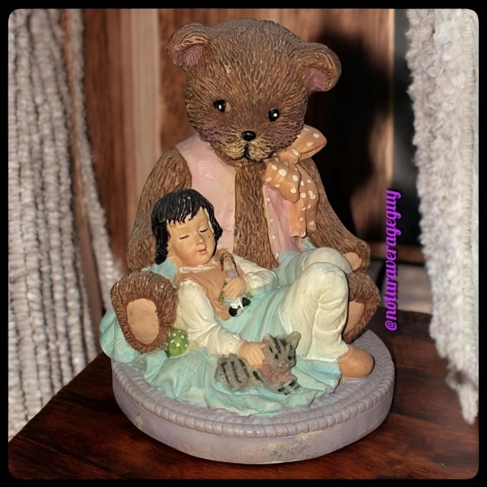 🎇🎉🎇 VINTAGE BOYD'S BEARS ??  Resin Sculpture  MAMA Holding SLEEPING GIRL